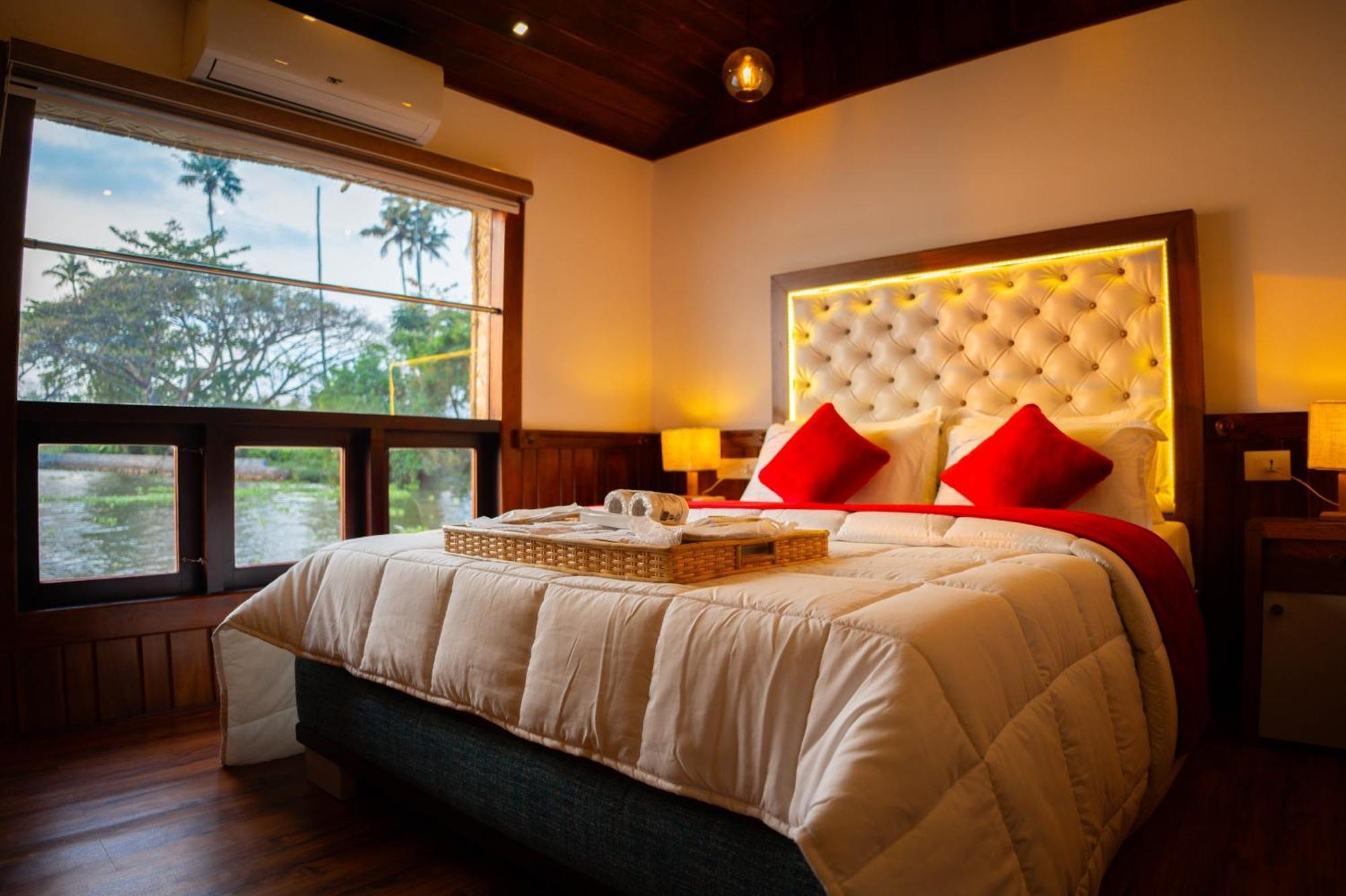 Why Not Houseboat Hotell Alappuzha Eksteriør bilde